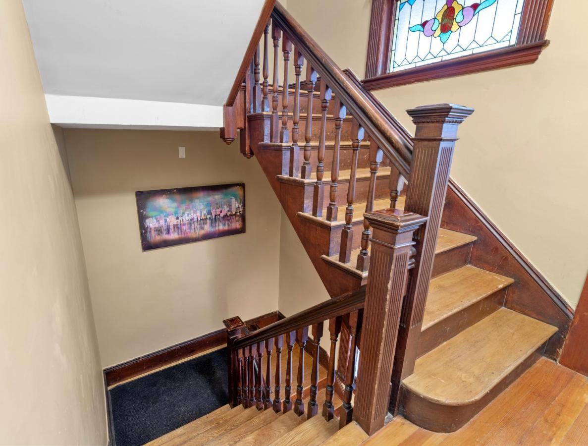 Bright & Spacious 2Br Apartment, Mins From Downtown Boston, Parking Bagian luar foto