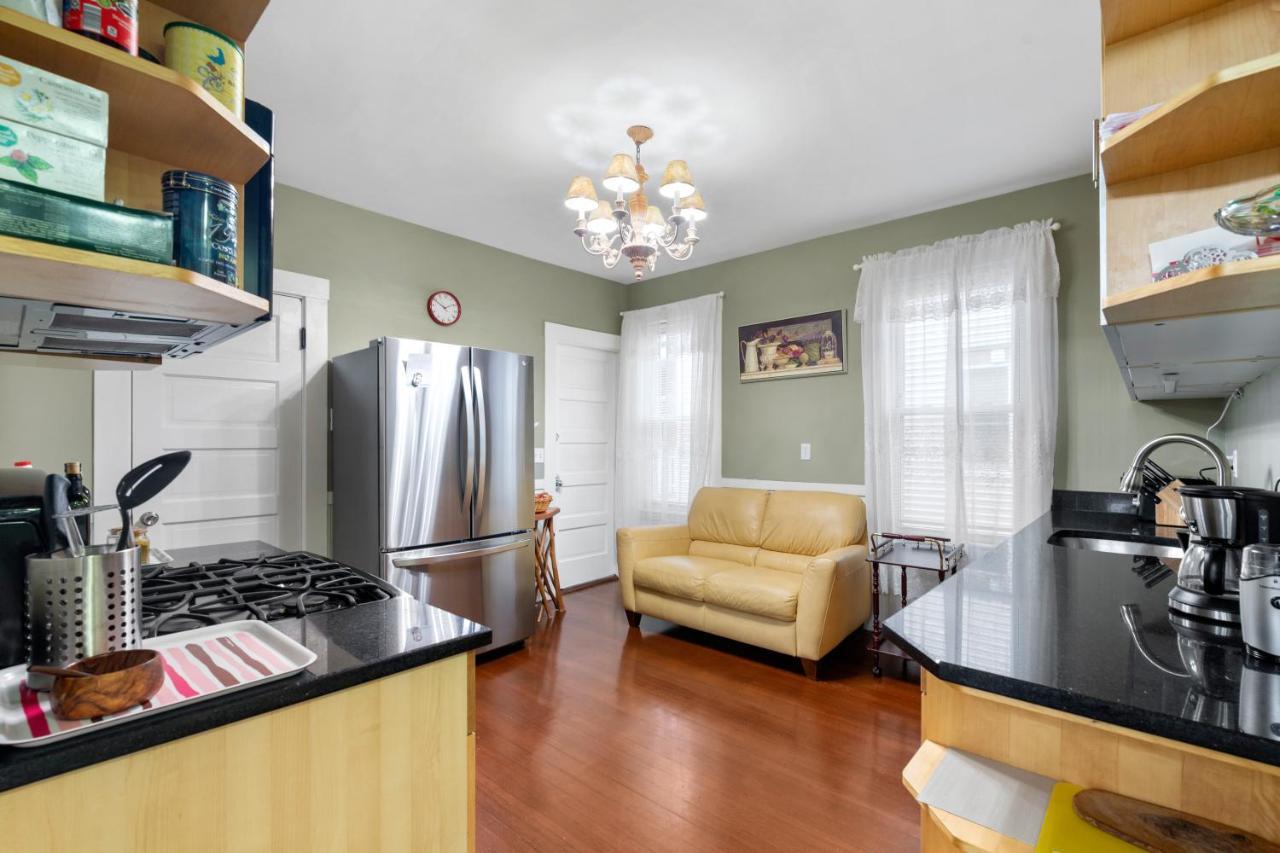 Bright & Spacious 2Br Apartment, Mins From Downtown Boston, Parking Bagian luar foto