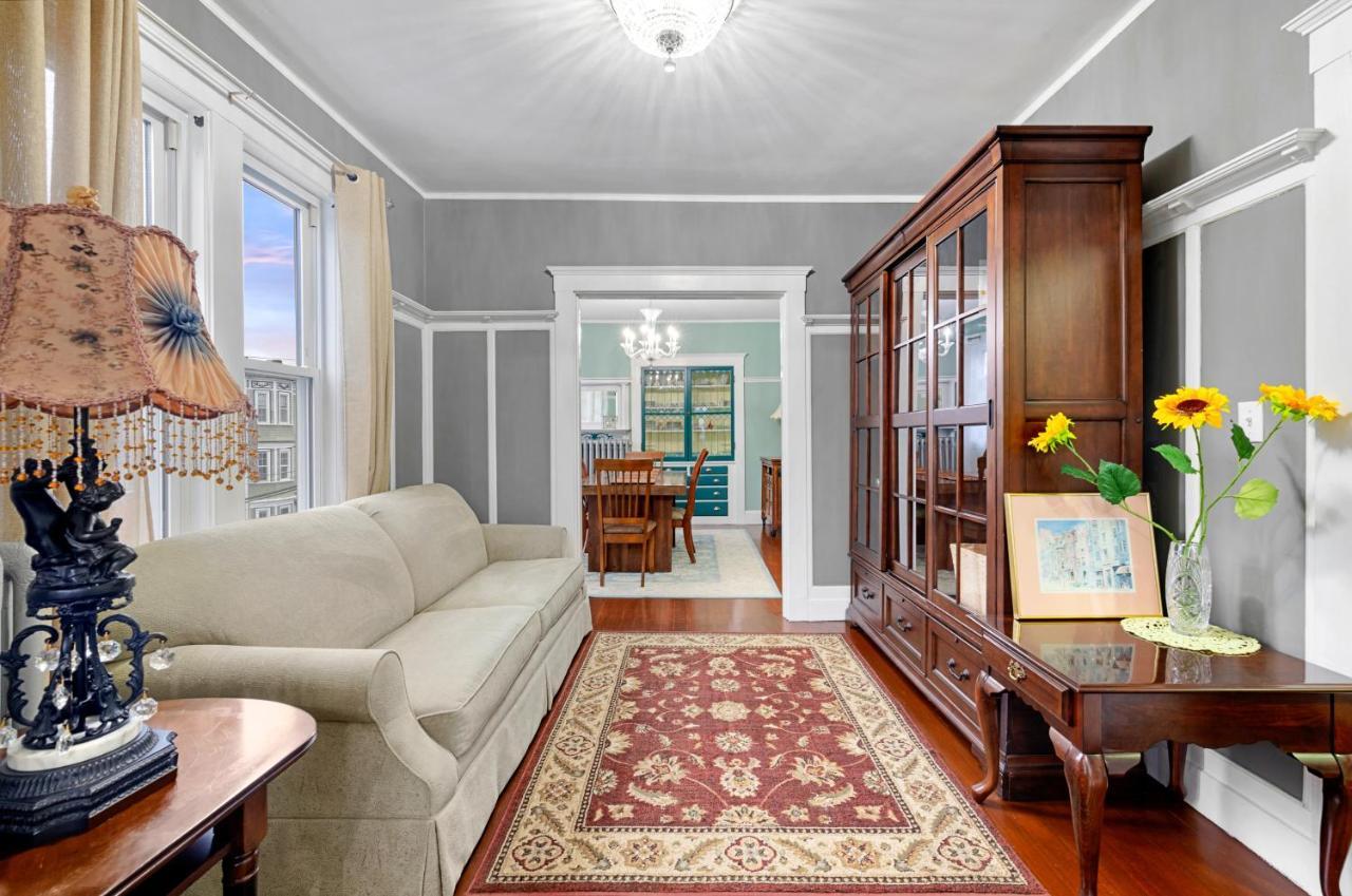 Bright & Spacious 2Br Apartment, Mins From Downtown Boston, Parking Bagian luar foto